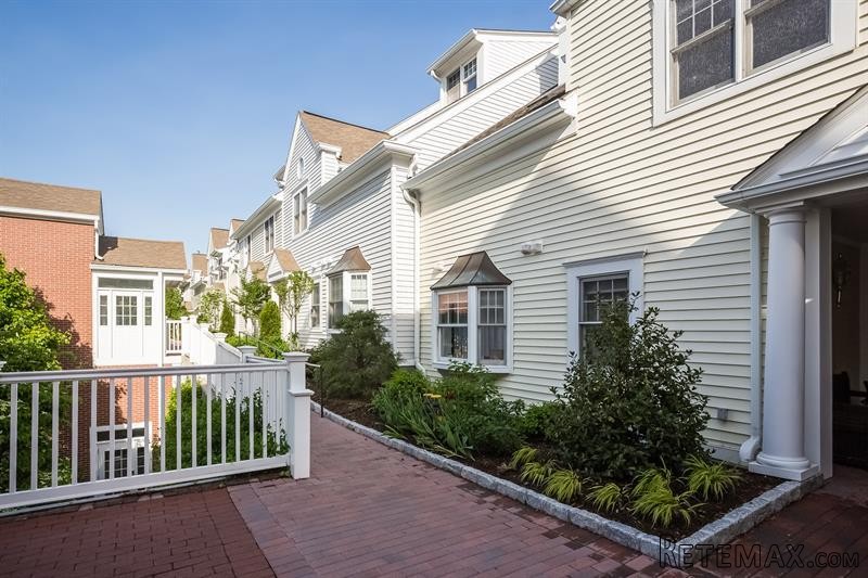 2 bedroom House For Sale: 51 Forest..