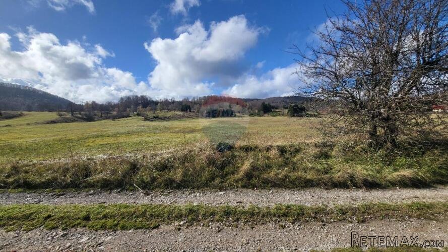 Gorski kotar, Stari Laz - Poljoprivredni teren 10,560 m2