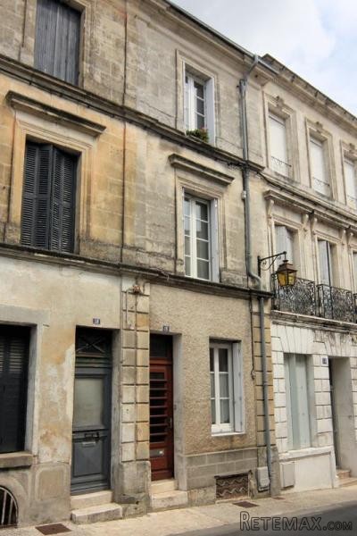 Little Townhouse In The Heart Of Town