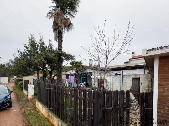 Prodaja kuće, udaljena 50 m od mora, Umag!