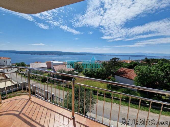 CRIKVENICA stan 105m2 1.kat - prekrasan pogled - 10