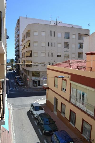 2 bedroom, 1 bathroom Apartment, (build..