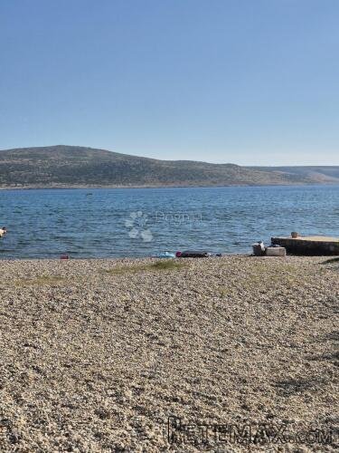 Seline/Starigrad - dvosoban stan 20 m od mora S3