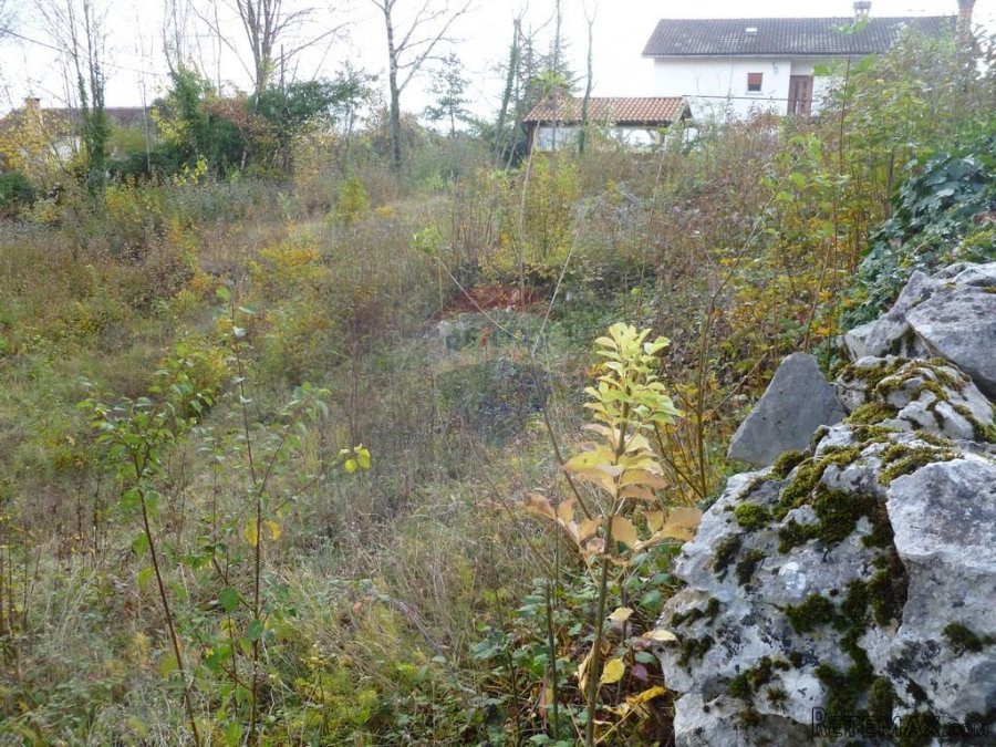 VELIKI BRGUD - CENTAR - GRAĐEVINSKI TEREN - 813 m2 - 2