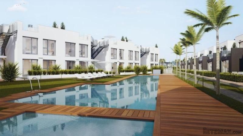 luxury Apartments only 5 minutes walk..