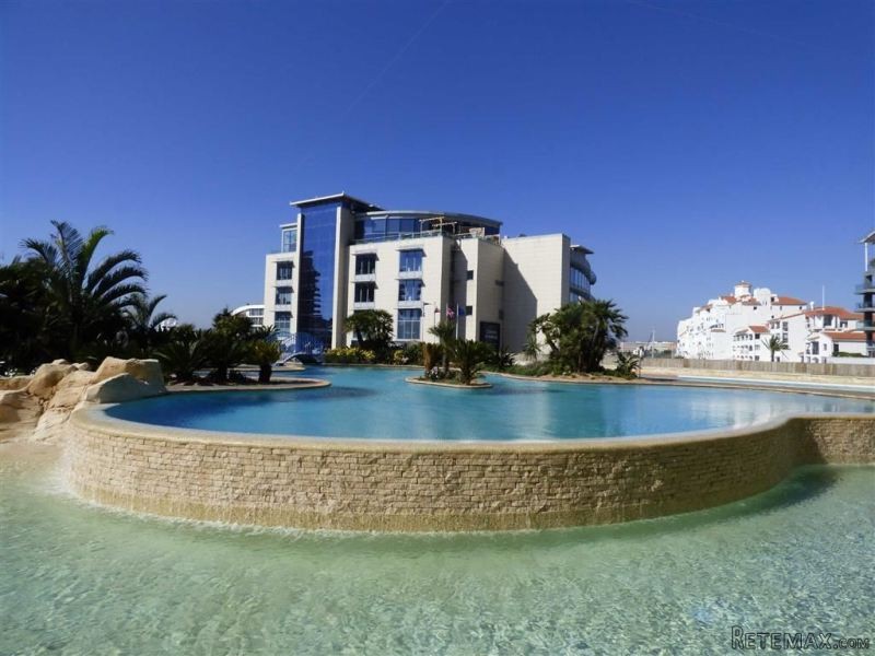 2 bed apartment in Ocean Village - 2