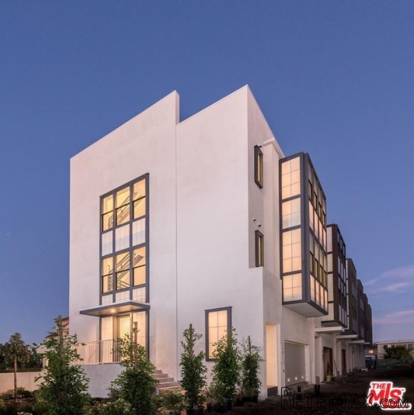 1824 1/2 S Redondo Los Angeles..