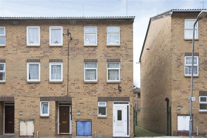 3 Bedroom House, Freehold