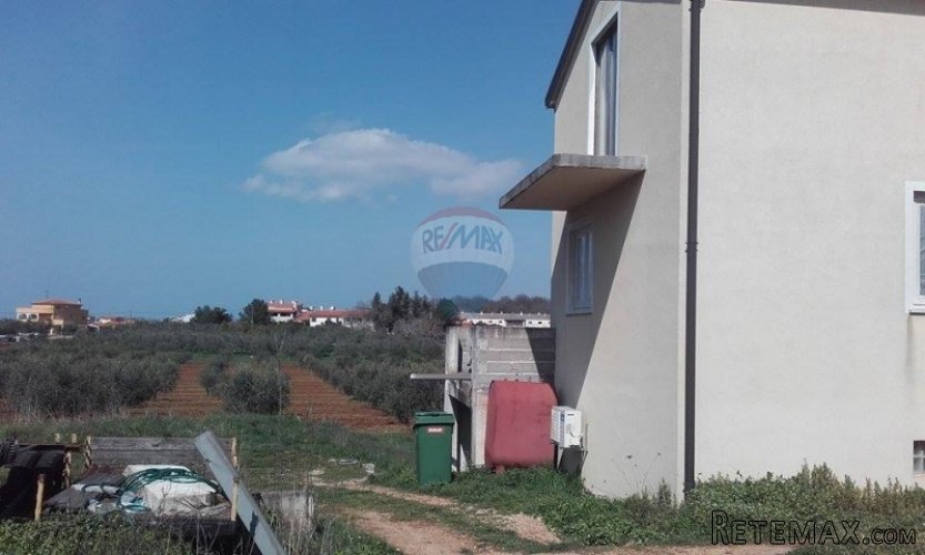Novigrad, trosobni stan 3 km od centra - 3