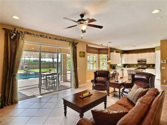 5 bedroom House For Sale: 1220 AMETHYST.. - 2