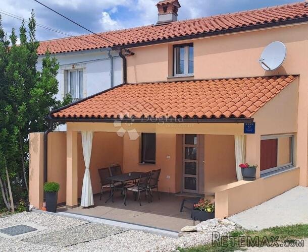 Prekrasna kuća za najam - okolica Labina