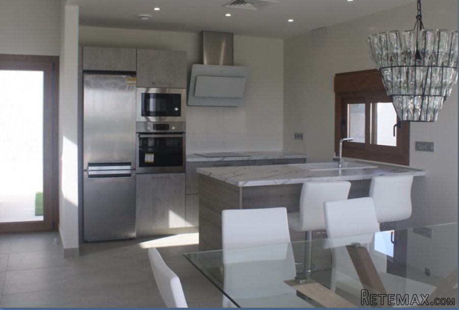 The price includes: furniture, fully equipped kitchen, air.. - 5