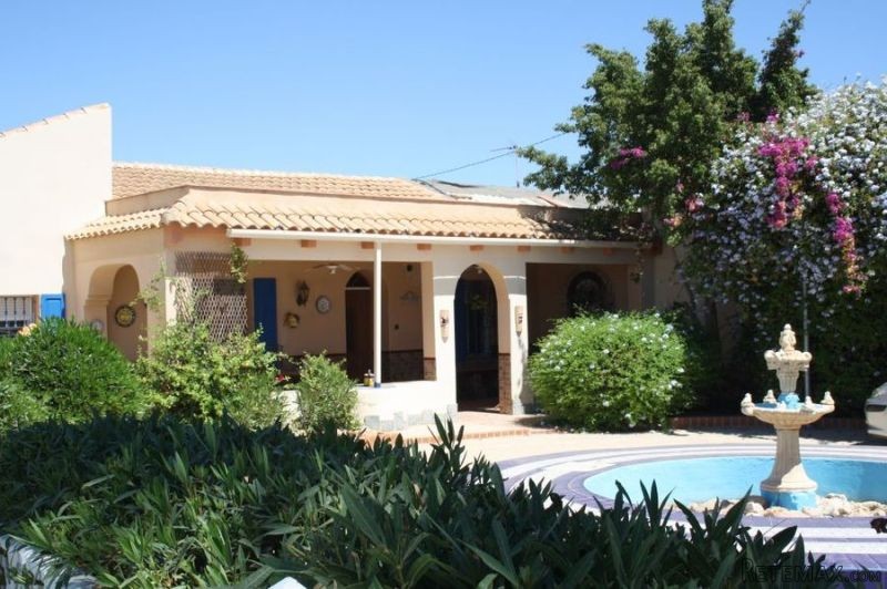 Villa for sale in Pozo Estrecho
