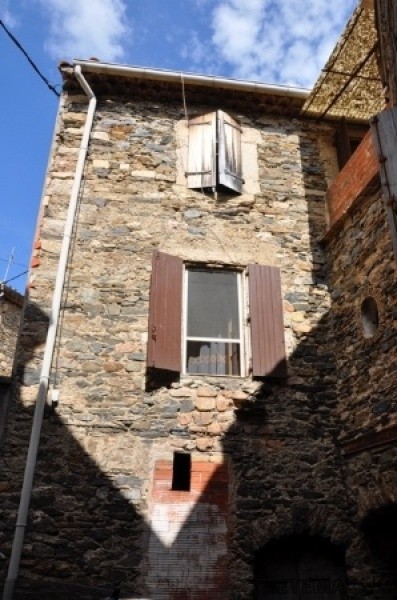 Charming Village House To Renovate.. - 2