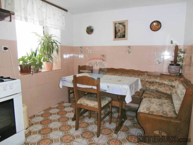 NOVIGRAD-kuća sa okućnicom - 3