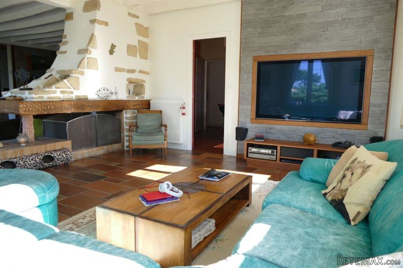 Single Story Villa With Garden.. - 2