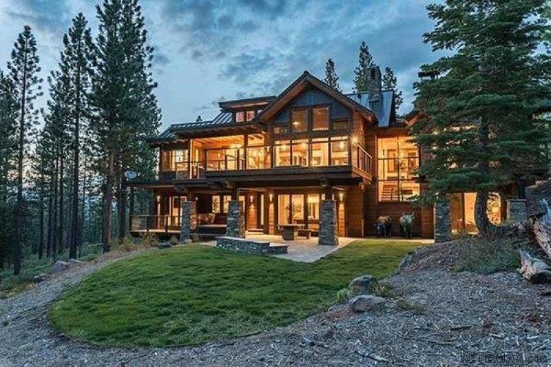 5 bedroom Residence For Sale: Truckee..