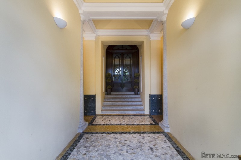 Apartment On Two Levels In Historic.. - 2