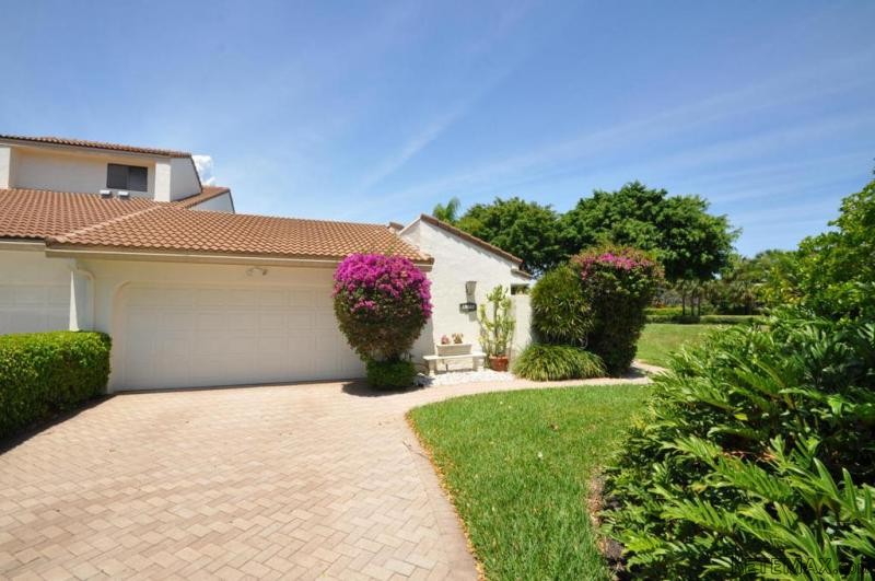 19502 Bay View Rd, Boca Raton, FL -..