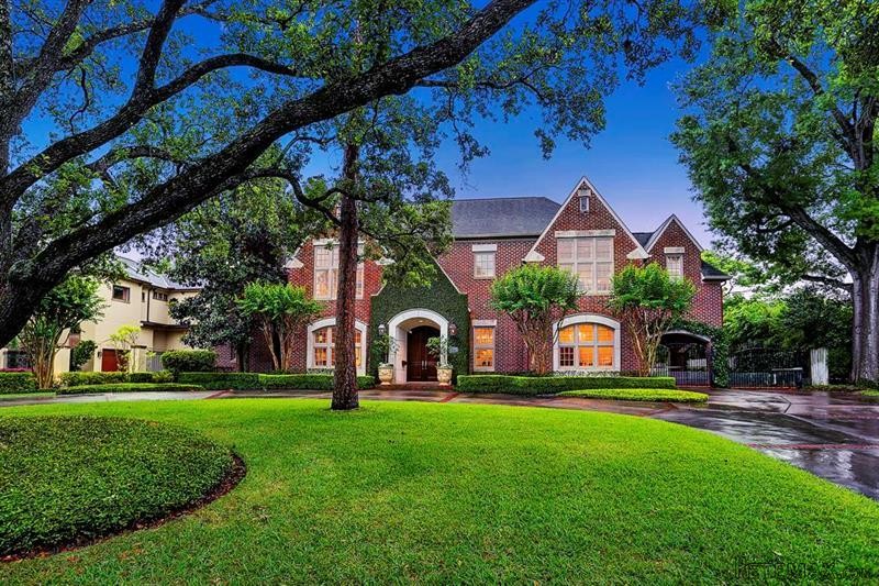 5 bedroom House For Sale: 5105 Braeburn..