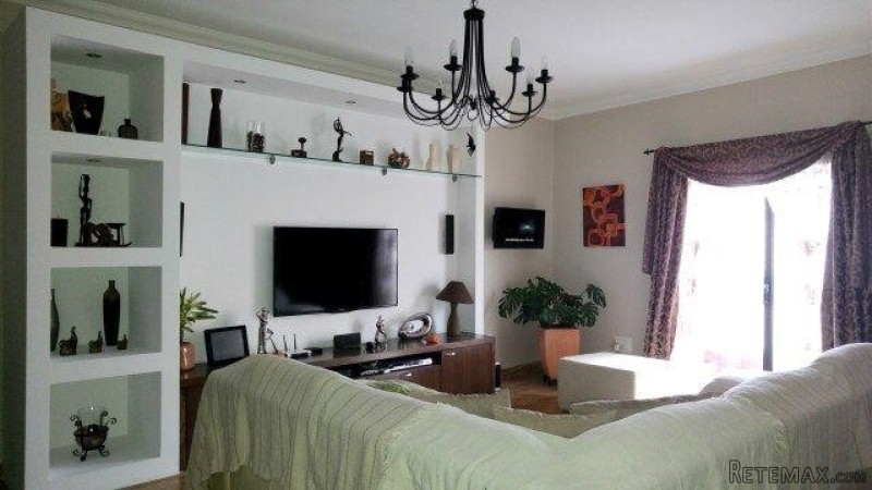 Flat, Luxurious Finish