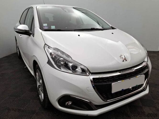 Peugeot 208 1.2 Allure - 2