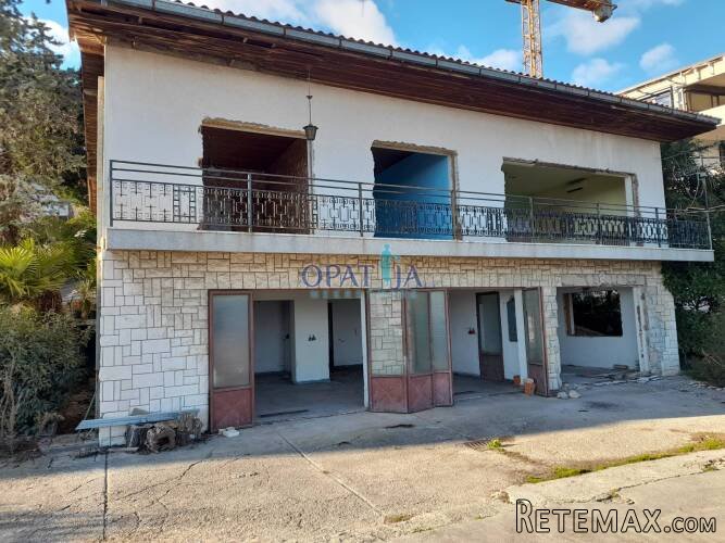 Opatija samostojeća kuća 165 m2 na parceli 740 m2