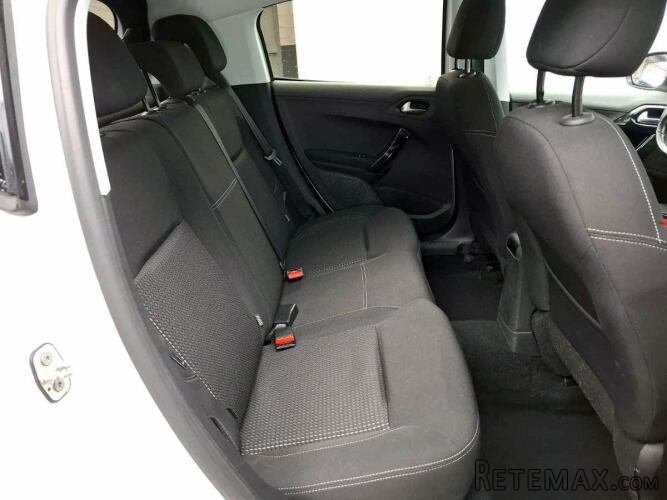 Peugeot 208 1.2 Allure - 7