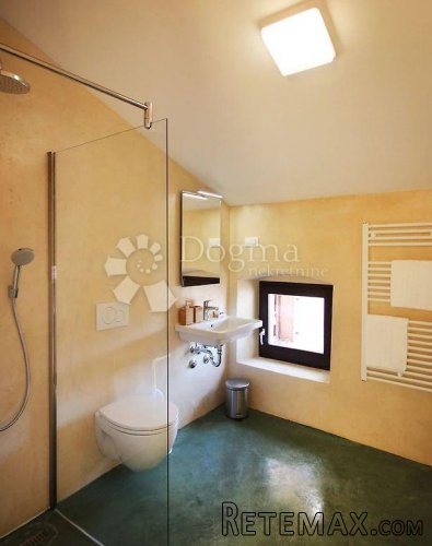 VILLA I DEPENDANCA SA BAZENOM I OKUĆNICOM - 10