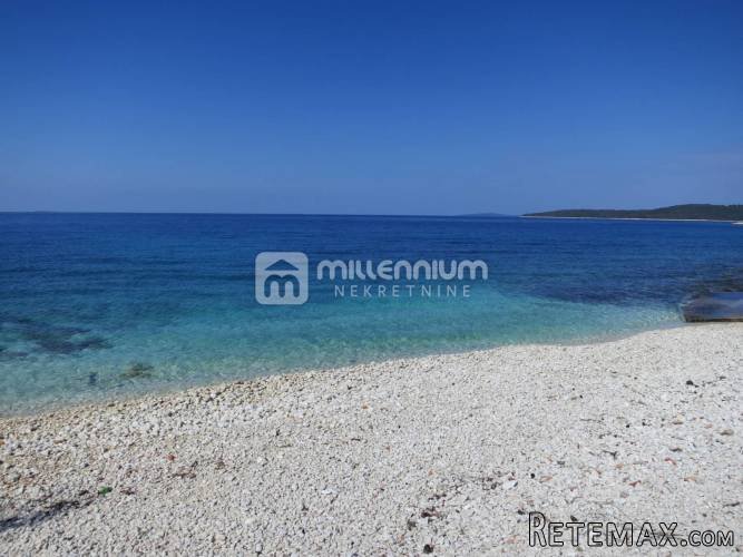 Silba, građevinsko zemljište od 2.000m2 - 3