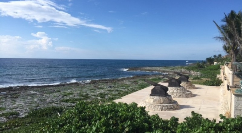 Excellent Ocean Front lot in Puerto.. - 2