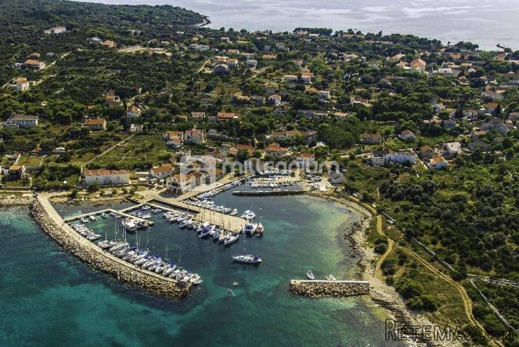 Silba, građevinsko zemljište od 2.000m2 - 5
