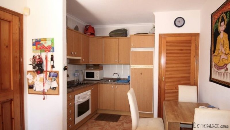2 Bedroom 1 Bathroom APARTMENT FOR SALE.. - 2