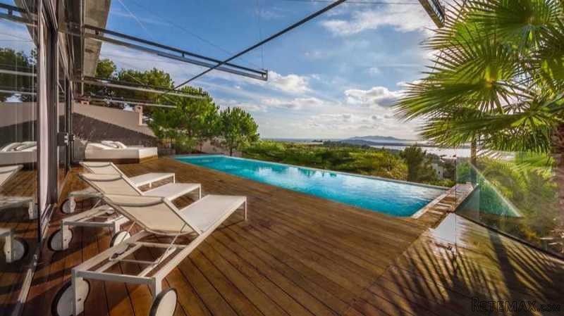 Beautiful villa only 5min from Ibiza..