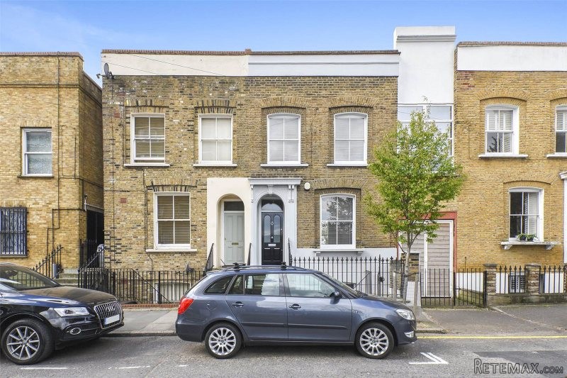 2 Bedroom House, Freehold - 2