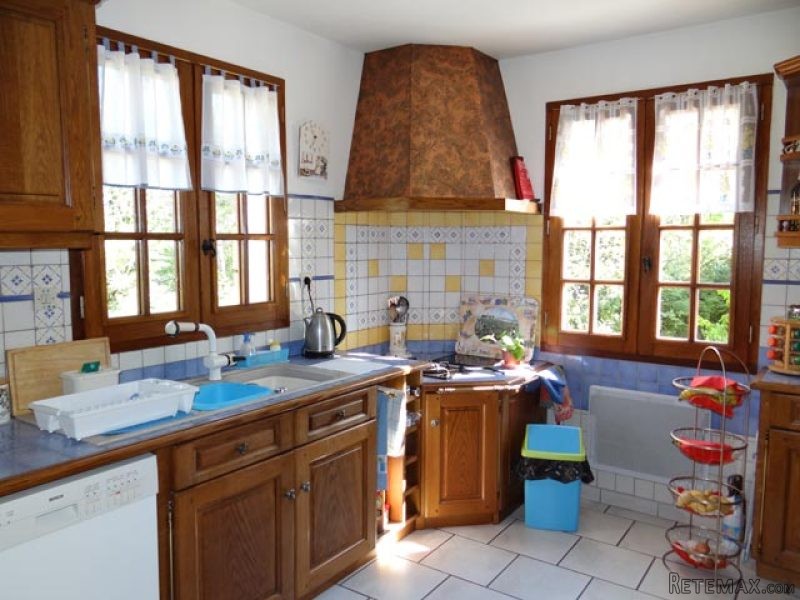 Immaculate 3 Bed Villa With Garden.. - 2