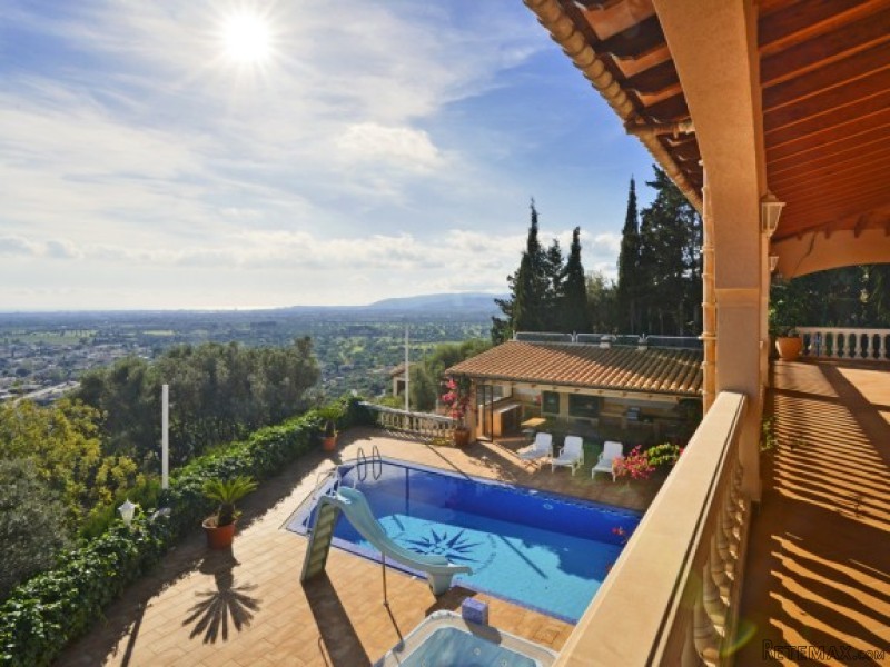 Spectacular Villa Near Bunyola..