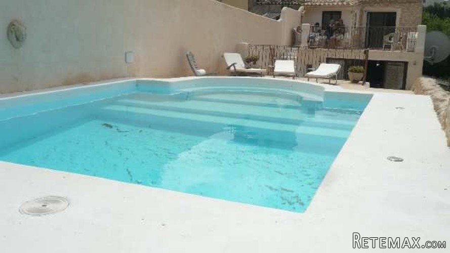 House, in CAMPANET zone CAMPANET, 110 meters, 3 bedrooms, 3..