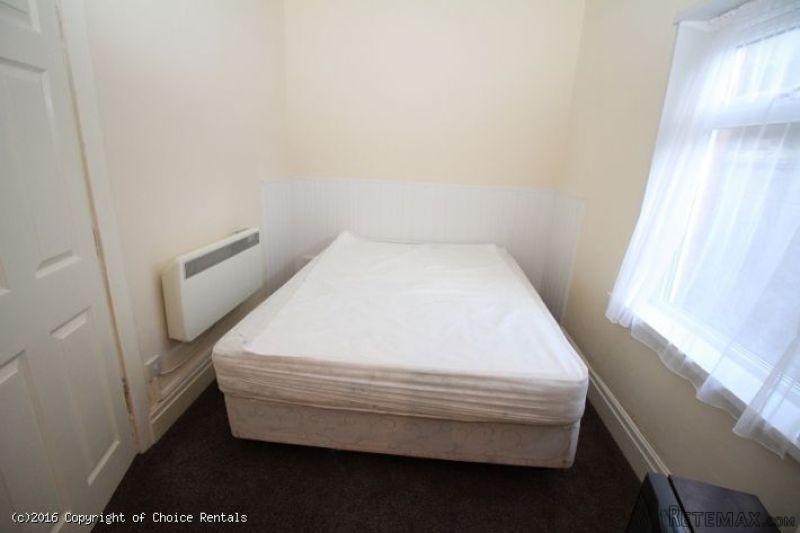 Flat 1, 30 Sherbourne Rd, Blackpool - 2
