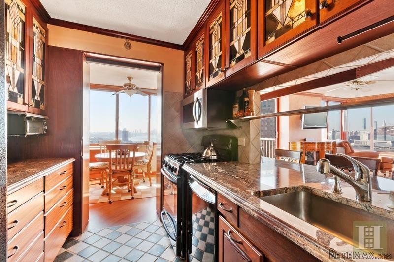 2 bedroom Apartment For Sale: 4 -74.. - 2