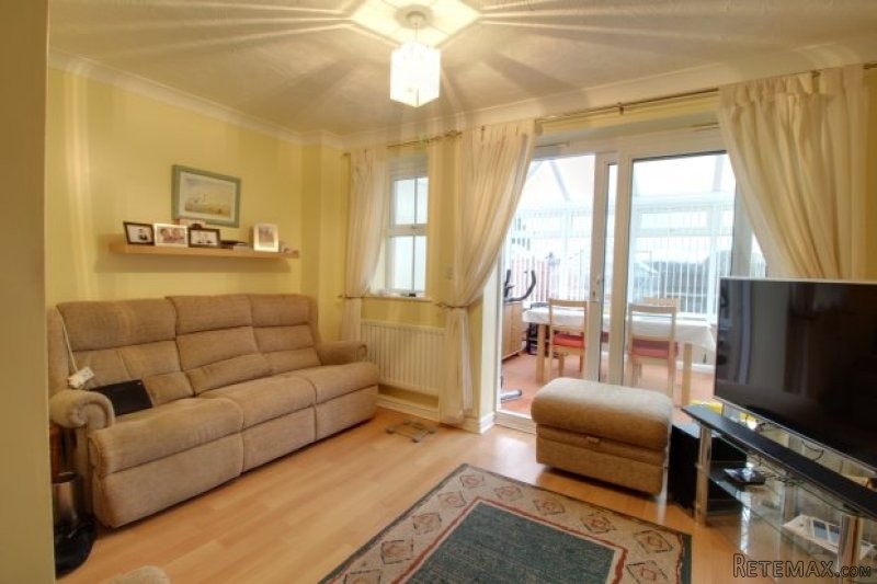 2 bedroom, Semi-detached House house.. - 2