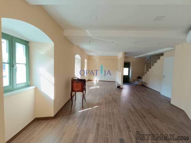 Opatija - prilika - Vrlo lijep dvoetažni stan s parkirnim.. - 3