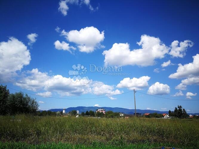 Zemljište u blizini Radničke, R1 zona - 3