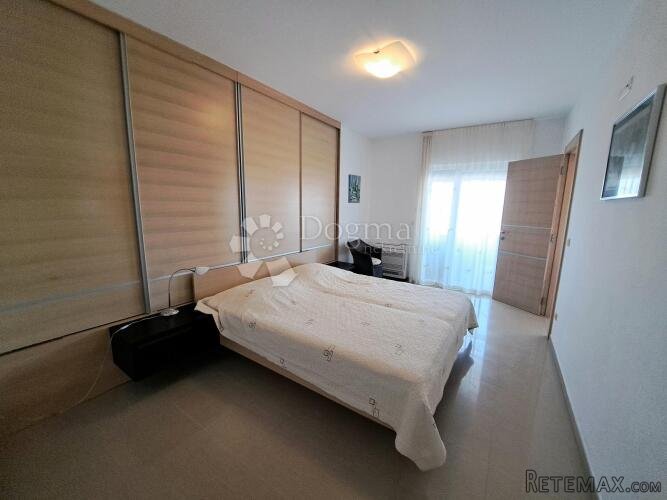 Impresivan penthouse s pogledom na more, Pješćana uvala - 5