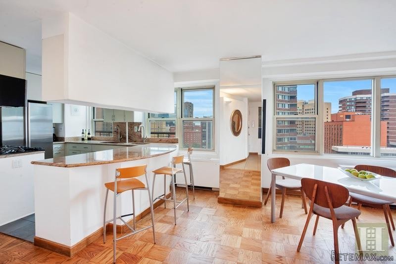3 bedroom Apartment For Sale: 305 EAST.. - 2