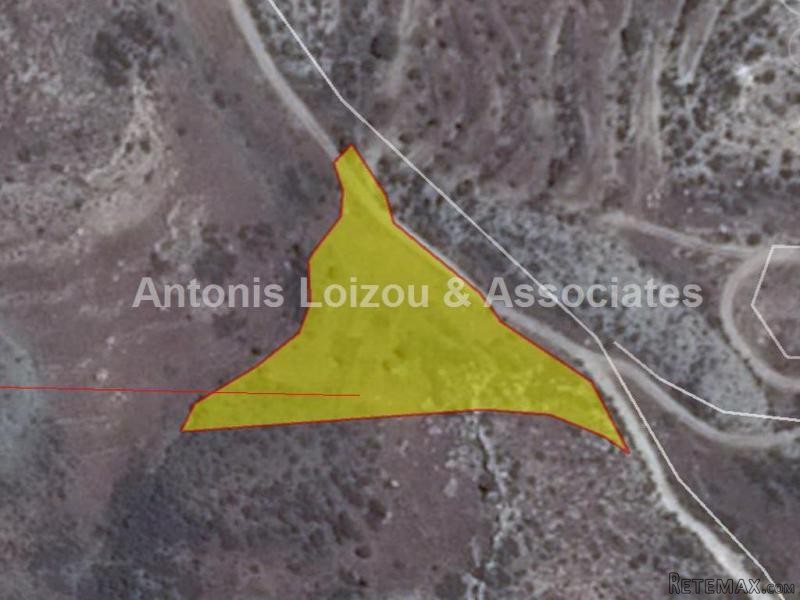 4,300 m2 Agricultural field in..