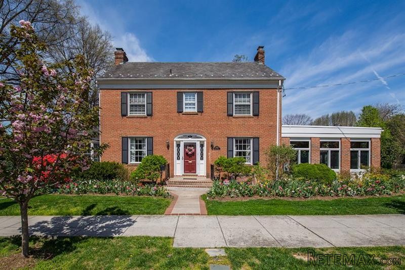 4 bedroom Detached House For Sale: 4535..