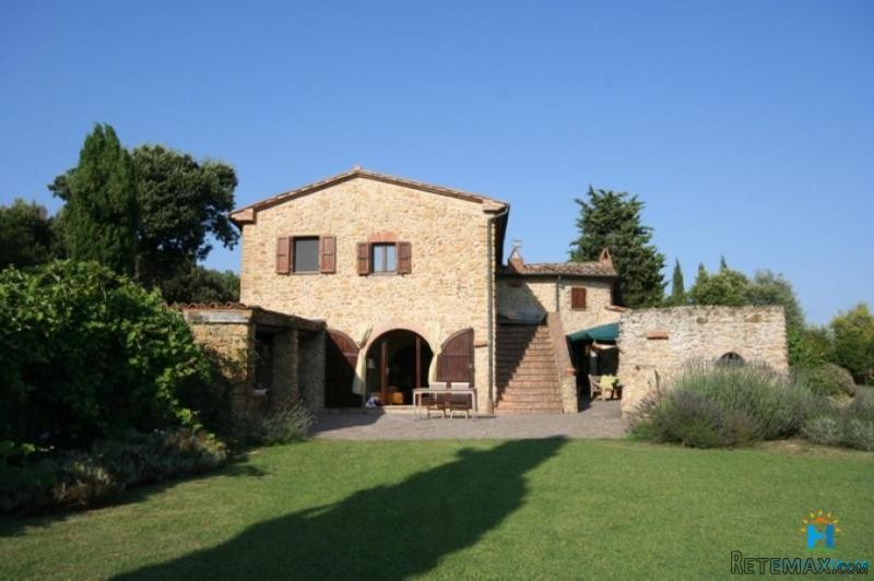 Magnificent farmhouse
