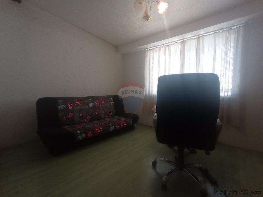 Ogulin, kuća sa poslovnim prostorom, blizina centra - 8