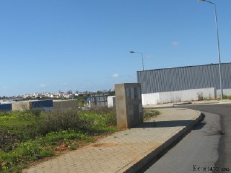 Batch-Parchal-Lagoa-Algarve-for sale